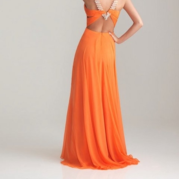 Pink formal dress - Picture 8 of 14